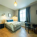 The Willow 5 Apartment Bristol