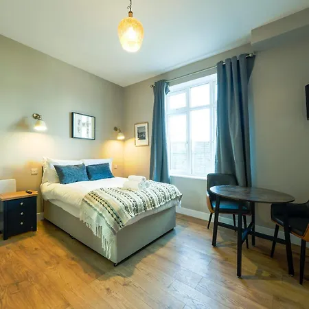 The Willow 5 Апартаменти Бристоль